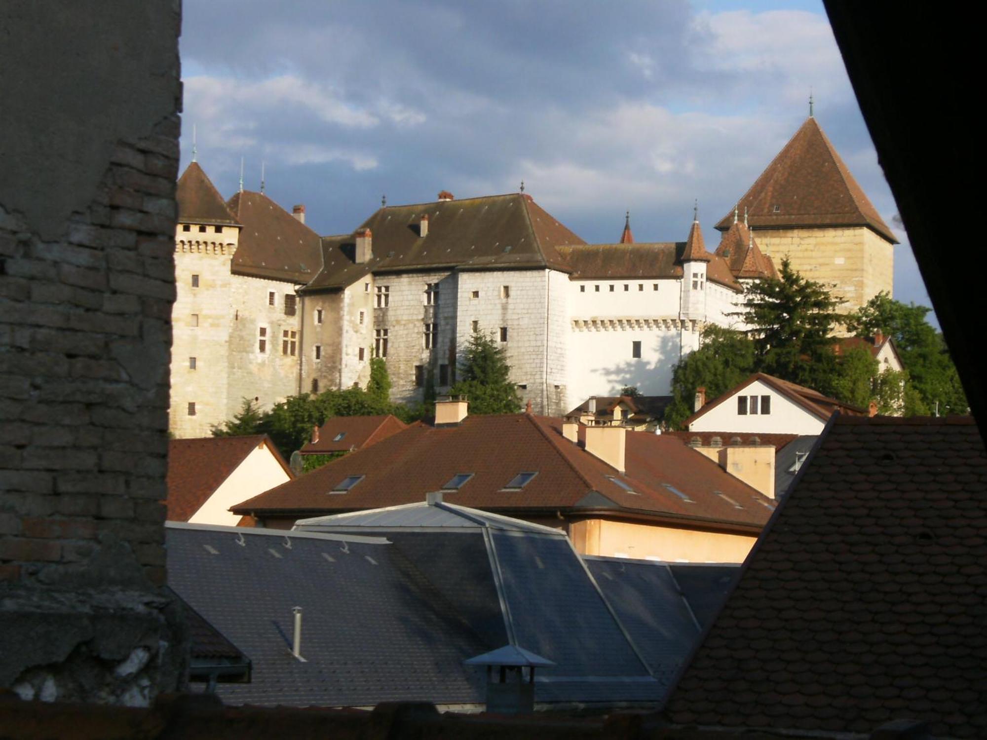 Les Cordeliers en vieille ville au calme Annecy Extérieur photo