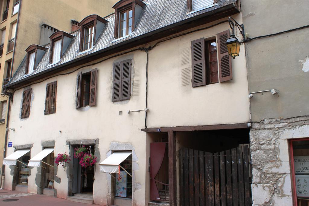 Les Cordeliers en vieille ville au calme Annecy Chambre photo